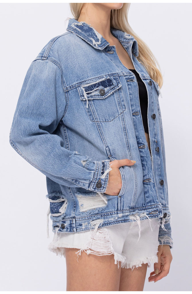 [DAKOTA] Light Wash Bandana Repaired Oversized Jacket