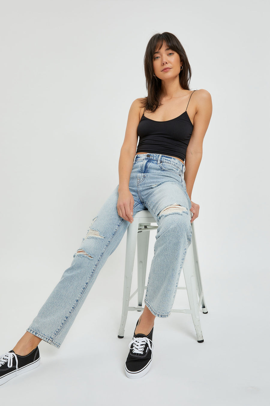 TRACEY <p/> LIGHT WASH DISTRESSED RELAXED STRAIGHT JEAN