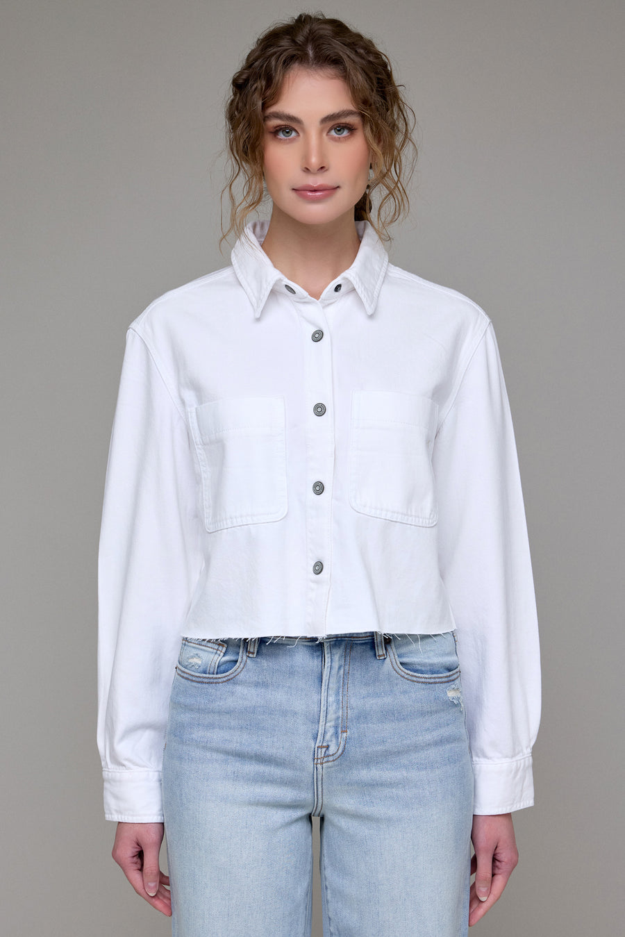 [ABBEY] White Cropped Denim Shirt