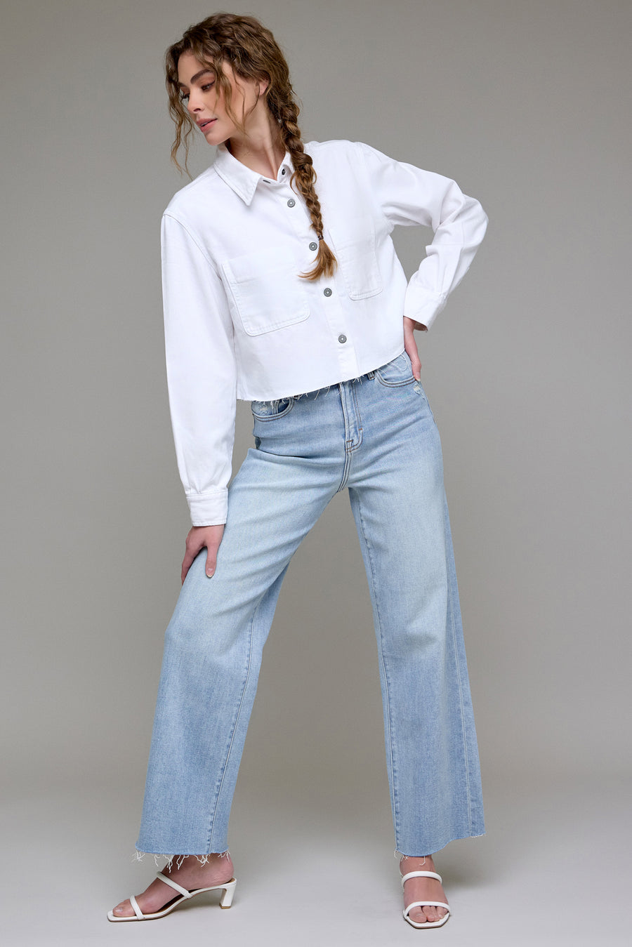 [LOGAN] Light Wash Clean Classic Stretch Dad Jean