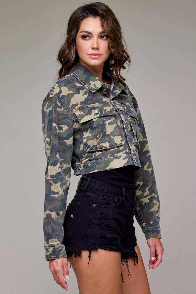 [REBEL] Camo Cropped Cargo Jacket
