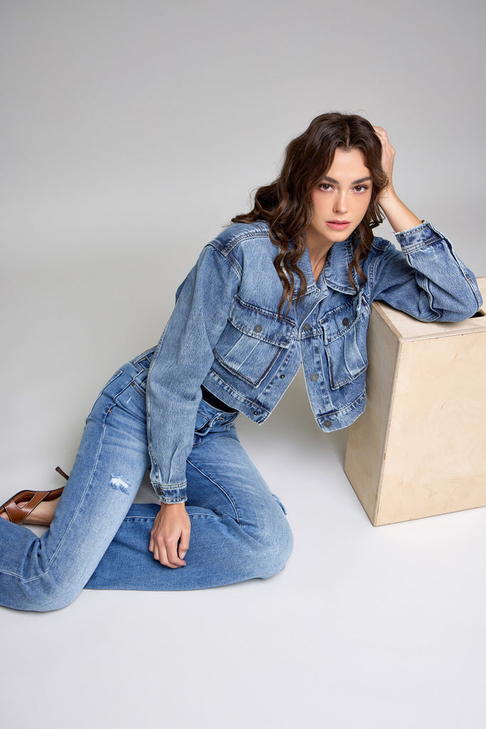 [REBEL] MEDIUM WASH CROPPED CARGO JACKET
