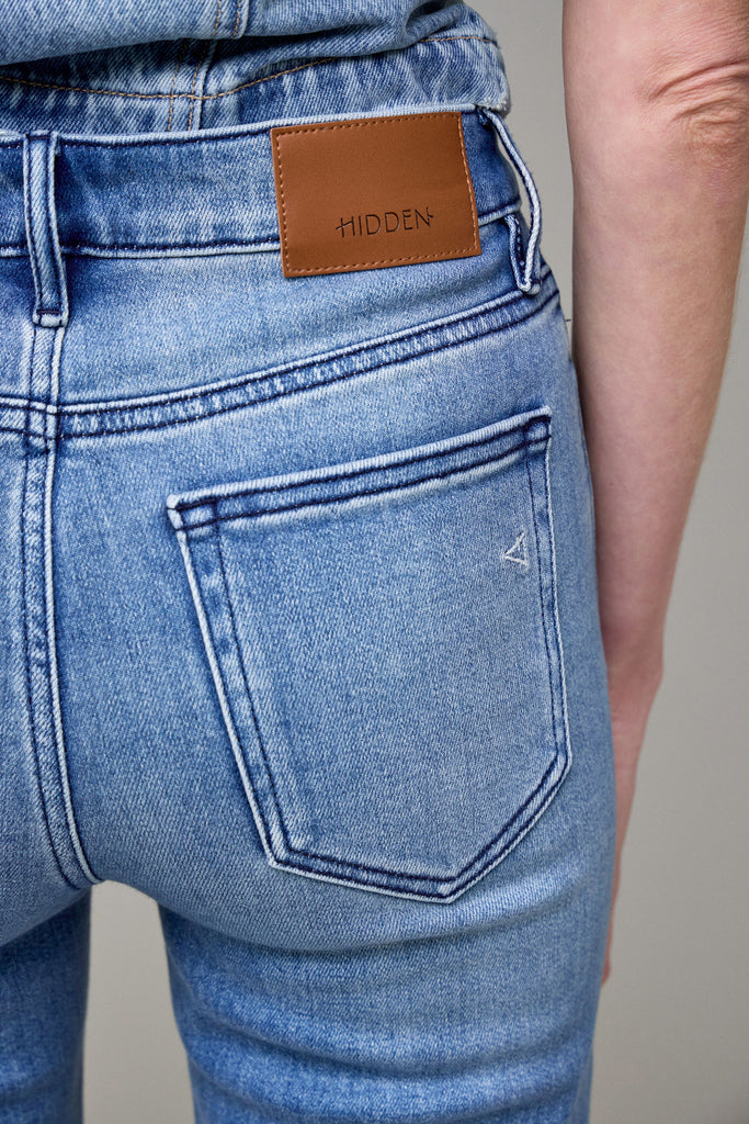 [TRACEY] DISTRESSED STRAIGHT