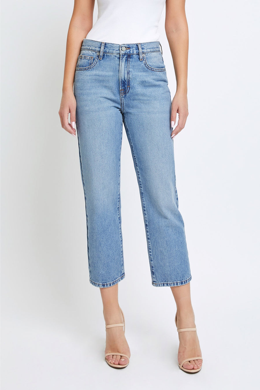 [TRACEY] MEDIUM WASH CLASSIC 25" INSEAM RELAXED STRAIGHT