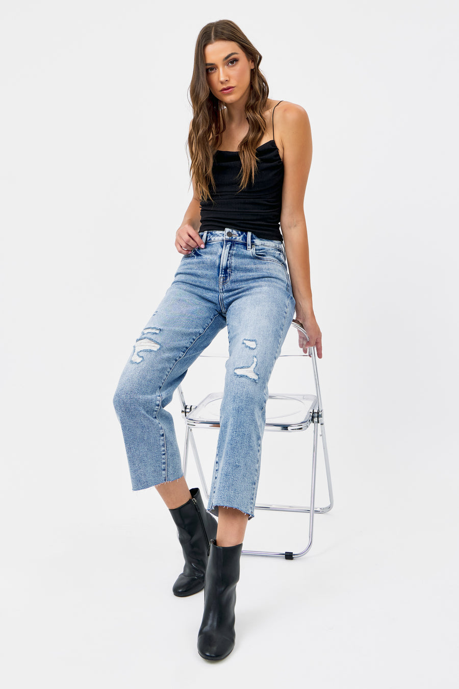 [ELLA] MEDIUM LIGHT KNEE DISTRESSED CROPPED WIDE STRAIGHT