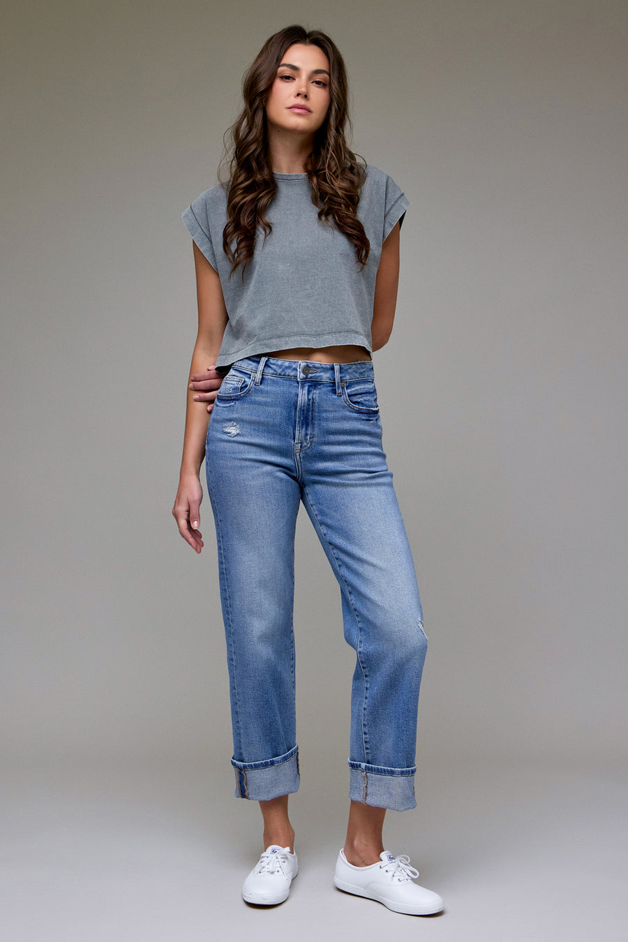 [TRACEY] Medium Wash Cuffed High Rise Classic Straight