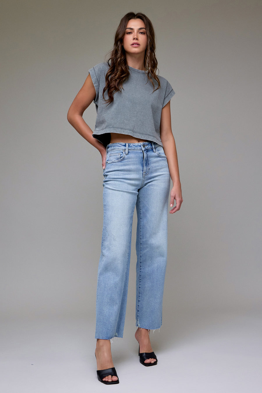 [ELLA] Light Wash Stretch Raw Hem Classic Straight