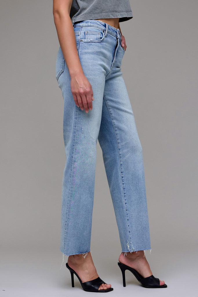 [ELLA] Light Wash Stretch Raw Hem Classic Straight