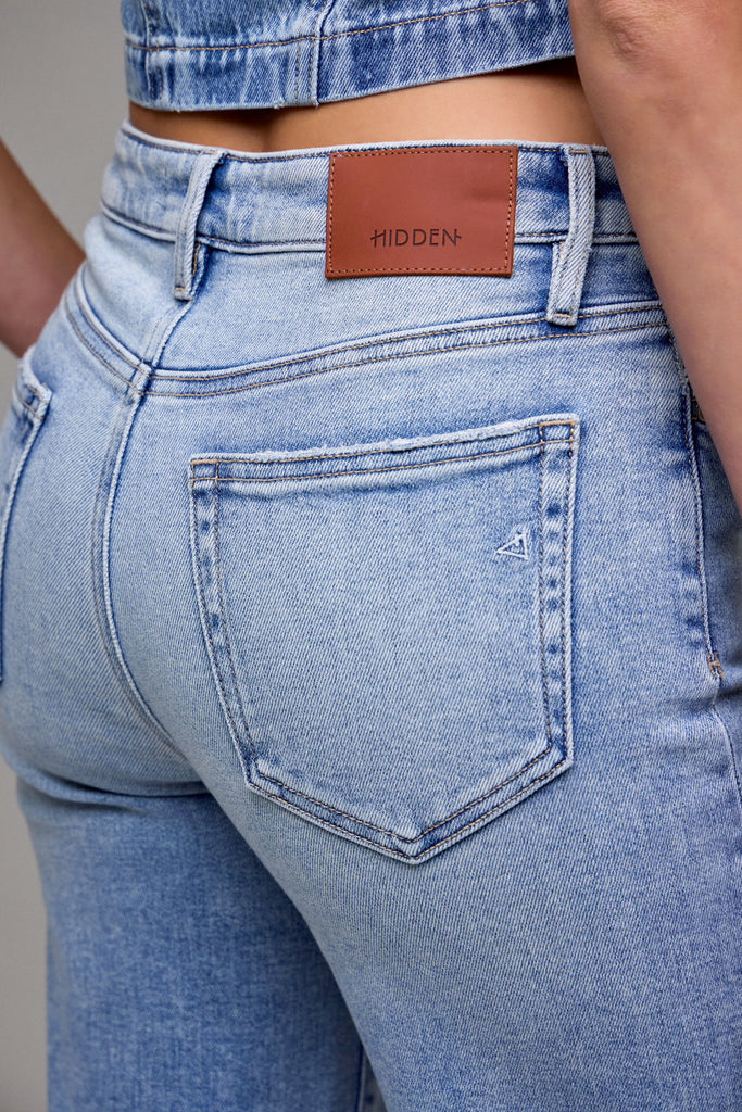 [ELLA] Light Vintage Knee Distressed 31" Inseam Classic Straight
