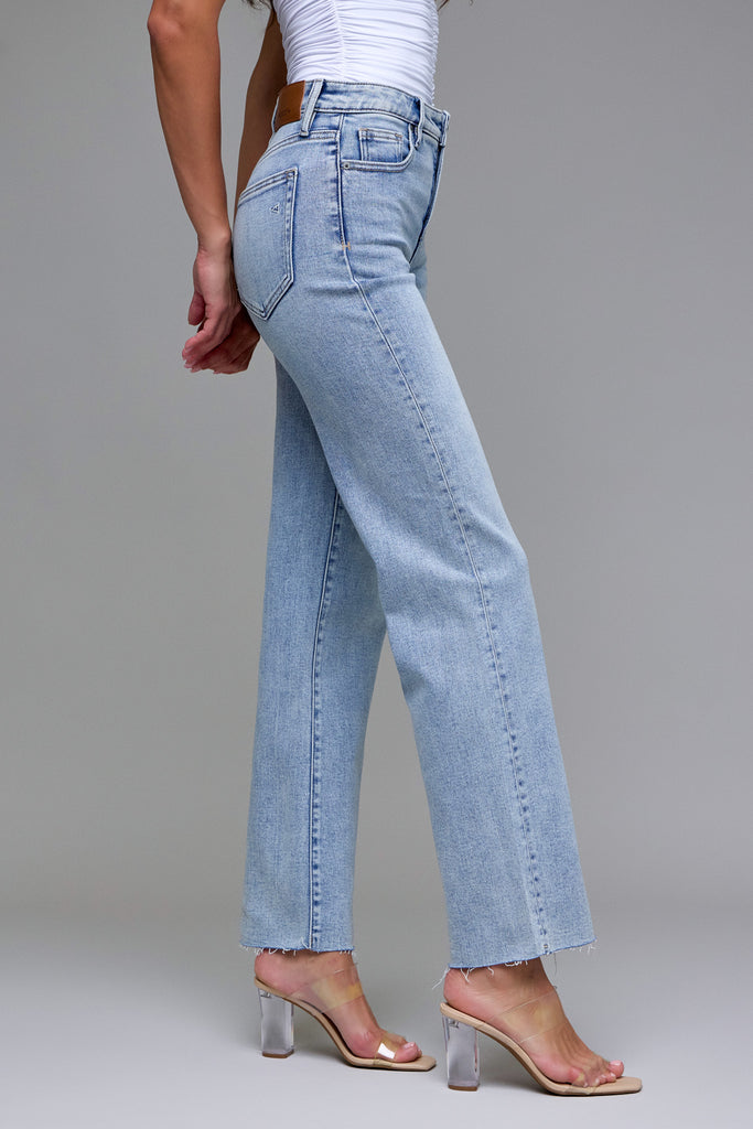 [ELLA] Medium Light Clean Stretch Classic Straight