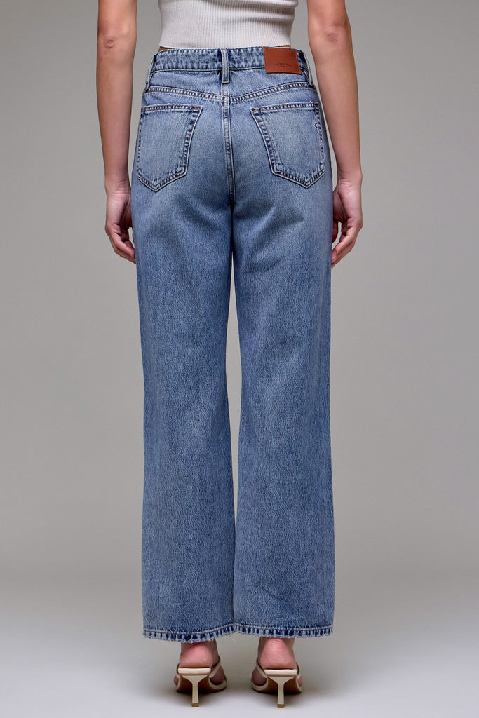 [ELLA] Medium Light Clean Classic High Classic Straight