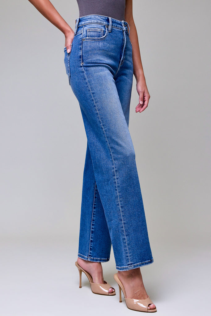 [ELLA] Medium Wash Clean Stretch High Rise Classic Straight