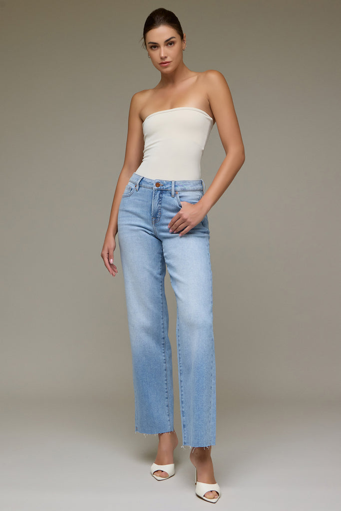 [ELLA] Medium Light Clean Stretch Mid Rise Classic Straight