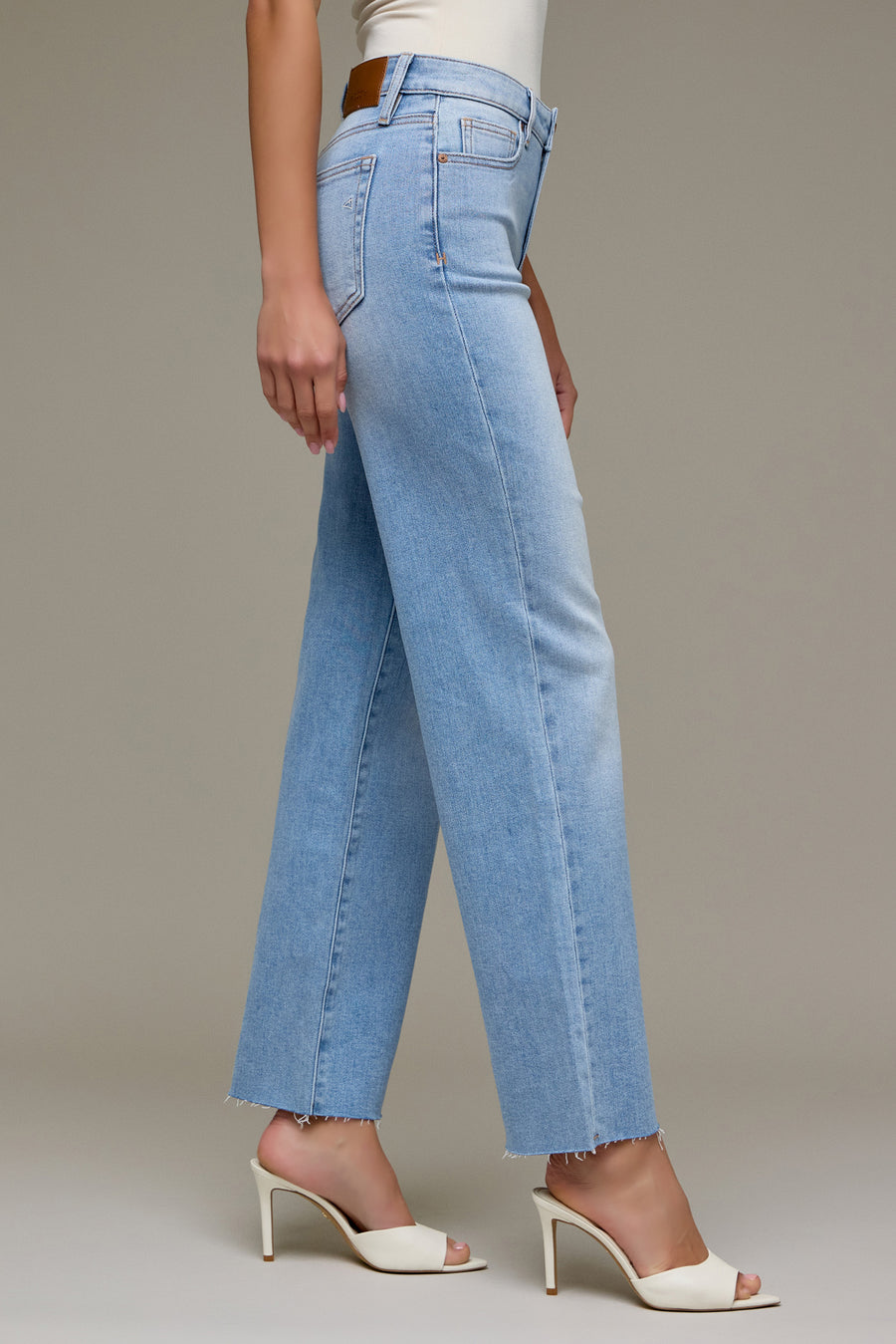 [ELLA] CLEAN STRETCH CLASSIC STRAIGHT