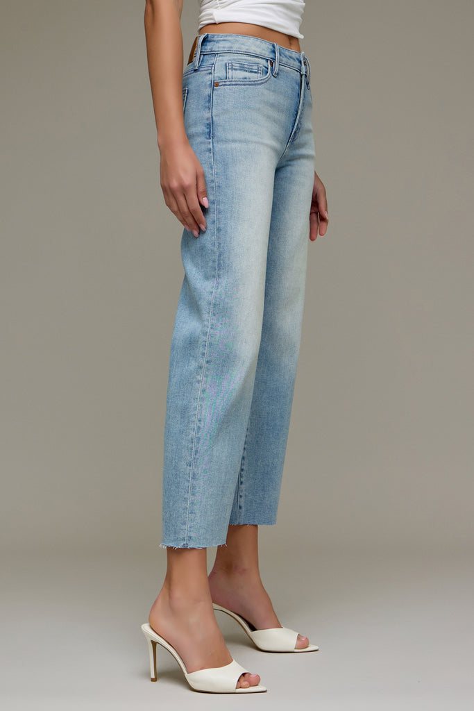 [ELLA] Light Wash Clean Stretch Cropped Classic Straight