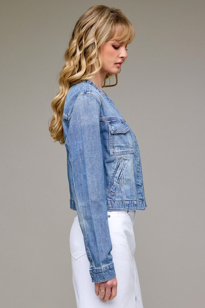 [REBEL] MEDIUM LIGHT COLLARLESS TRUCKER JACKET