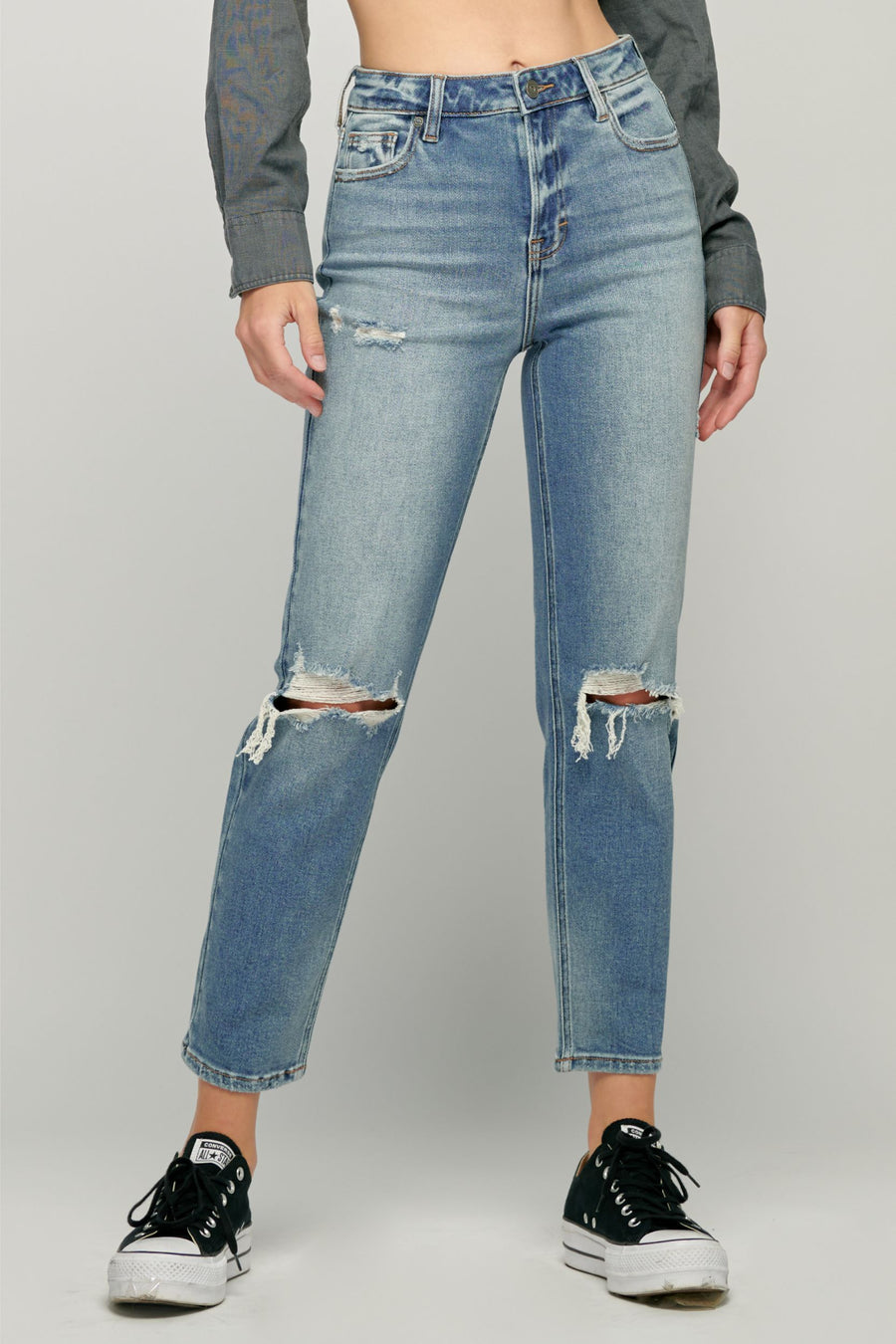 [ZOEY] MEDIUM WASH CLASSIC DISTRESSED SUPER SOFT MOM JEAN