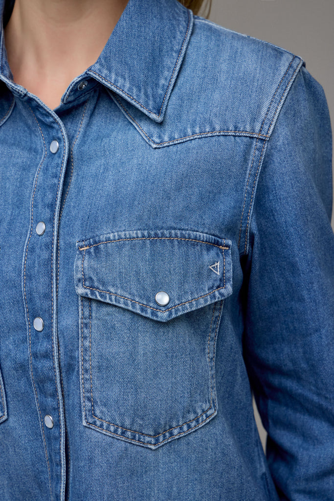 [ABBY] Medium Wash Basic Western Shirt