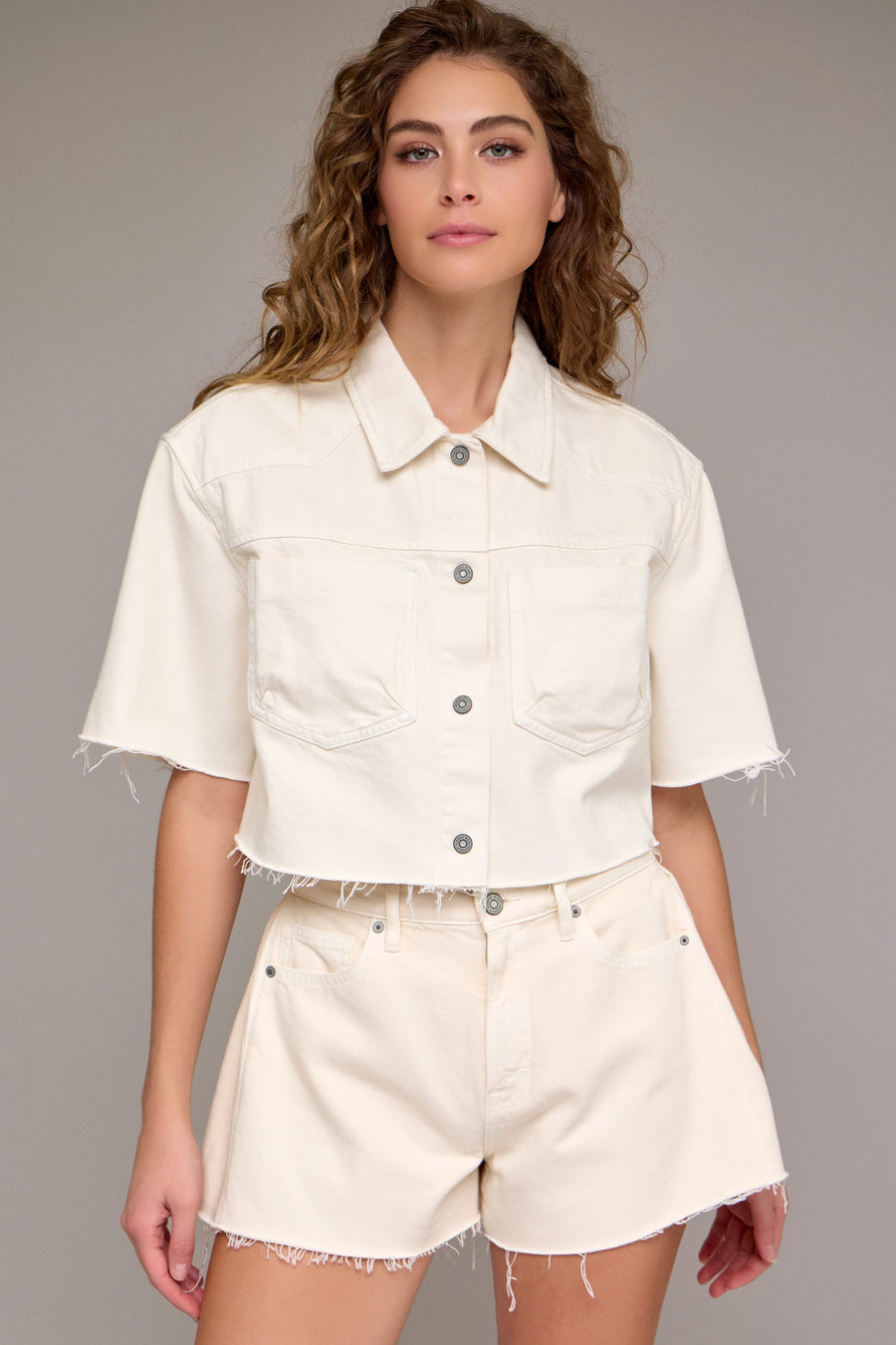 [ABBEY] Ecru Wash Boxy Cropped Shirt