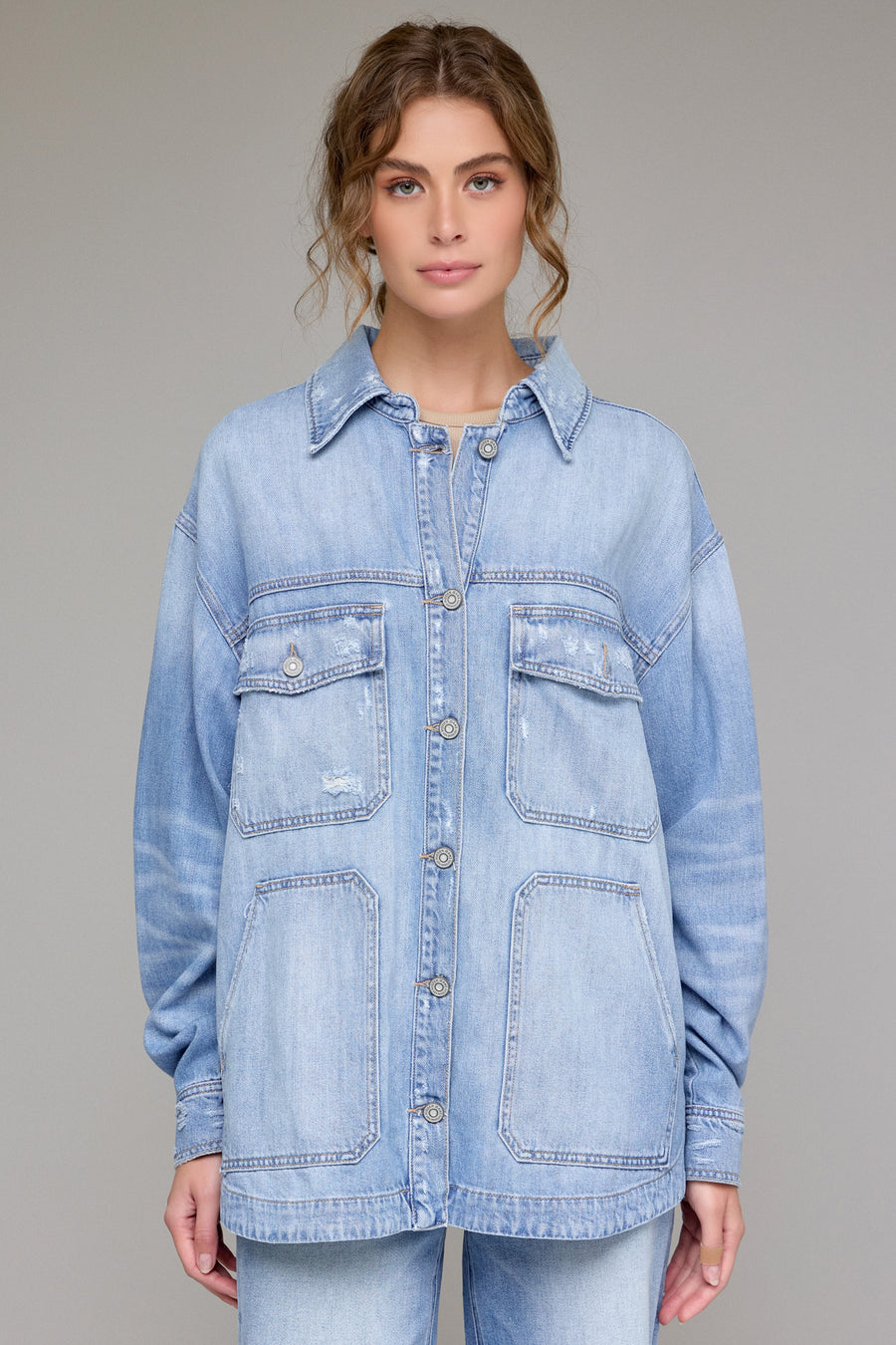 [ABBEY] Light Wash Oversized Shirt