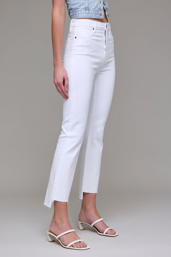 [HAPPI] White Clean Step Hem Cropped Flare