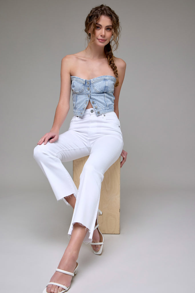 [HAPPI] White Clean Step Hem Cropped Flare