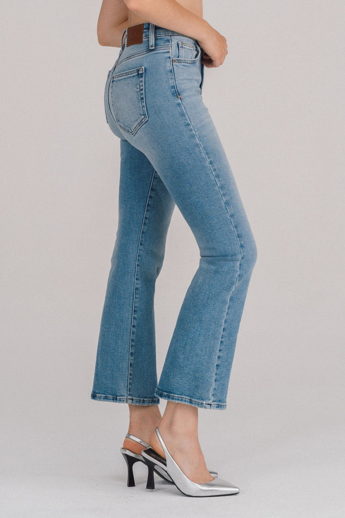[RYAN] MEDIUM LIGHT CLEAN STRETCH 29" INSEAM BOOTCUT
