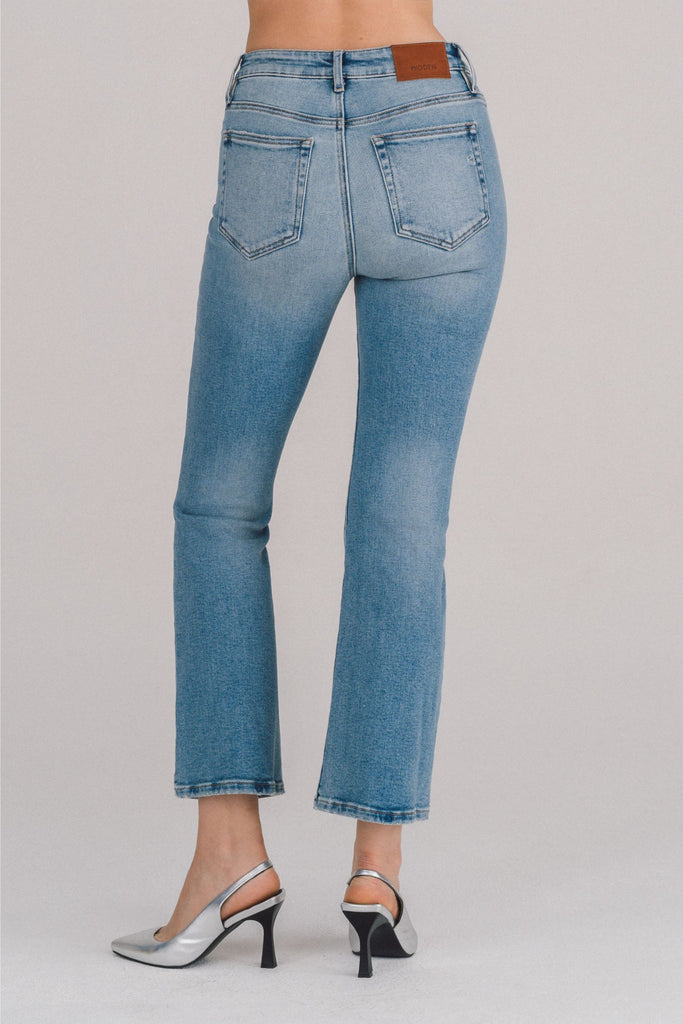 [RYAN] MEDIUM LIGHT CLEAN STRETCH 29" INSEAM BOOTCUT
