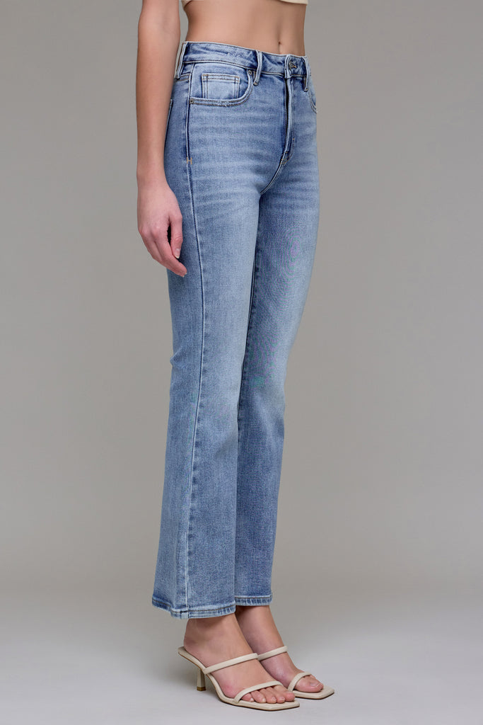 [RYAN] MEDIUM LIGHT CLEAN STRETCH 29" INSEAM BOOTCUT