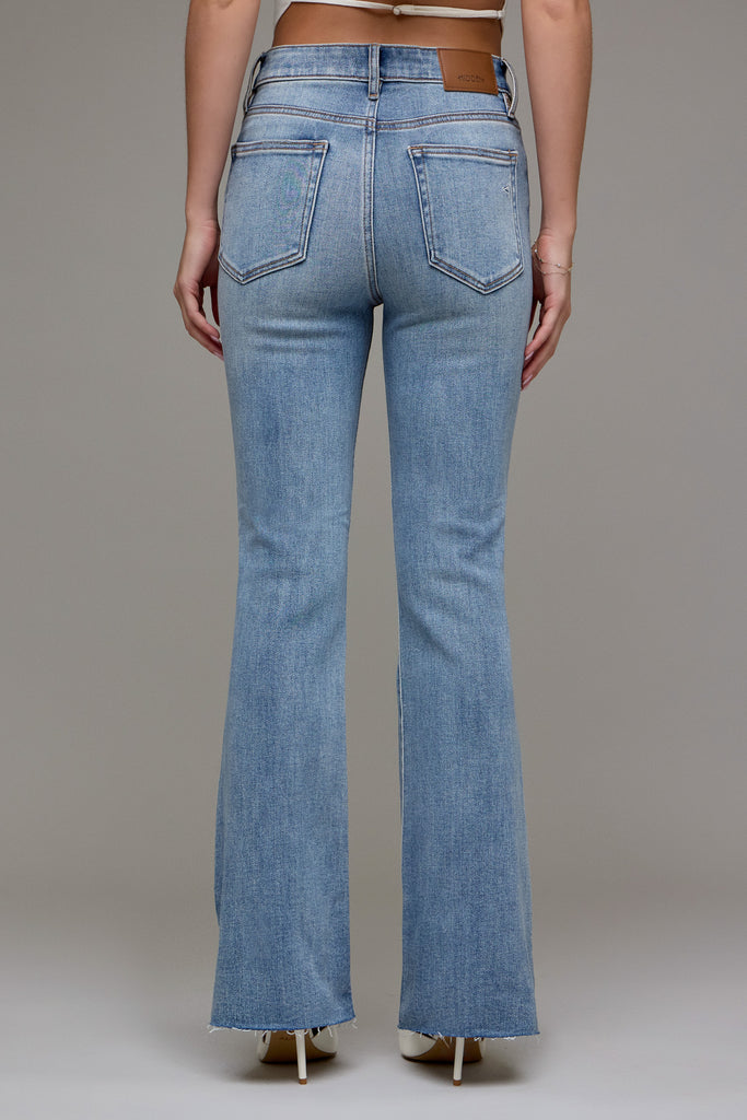 [RYAN] Medium Light Clean Stretch 31" Inseam Bootcut