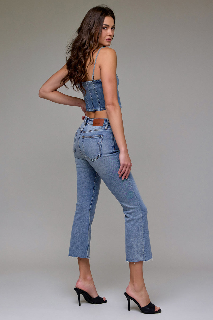 [RYAN] Medium Light Cropped Stretch 25" Inseam Bootcut
