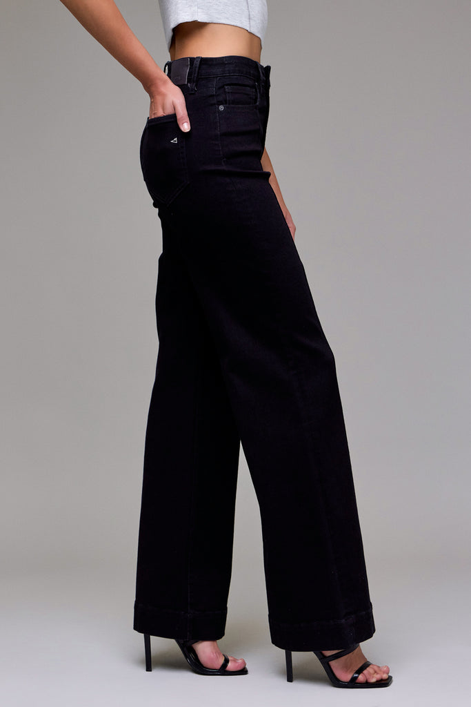 [HAPPI] Black Stretch Pintuck High Rise Comfort Flare