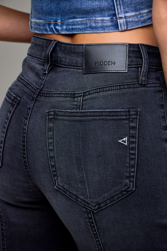 [HAPPI] Charcoal Seam 33" Inseam Comfort Flare