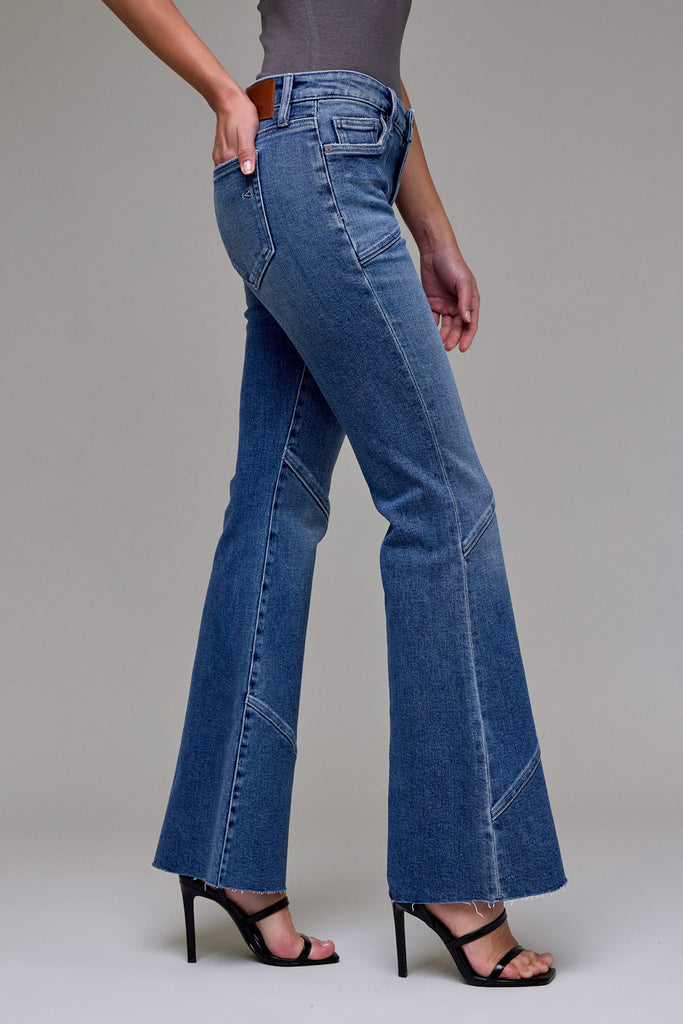 [HAPPI] Medium Wash Stretch Fashion 33" Inseam Low Rise Flare
