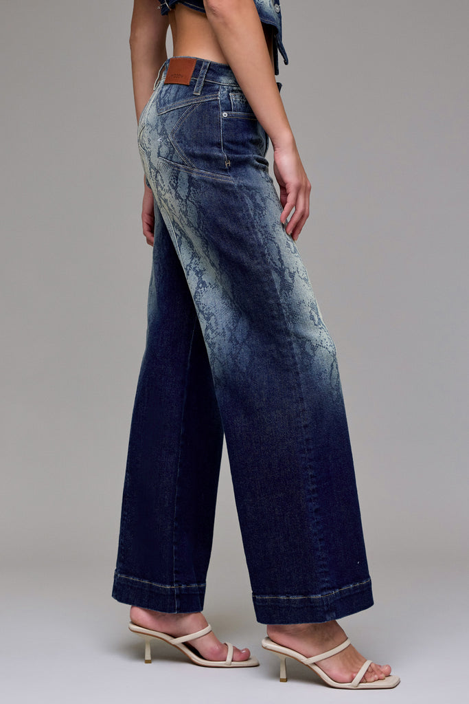 [HAPPI] Snake Print Star Stretch Comfort Flare