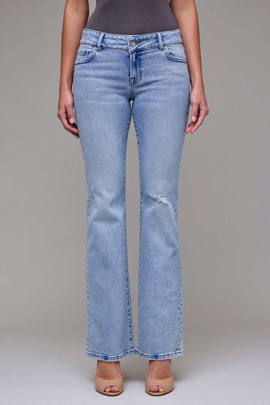 [RYAN] Light Wash Stretch Grinded Low Rise 33" Inseam Bootcut