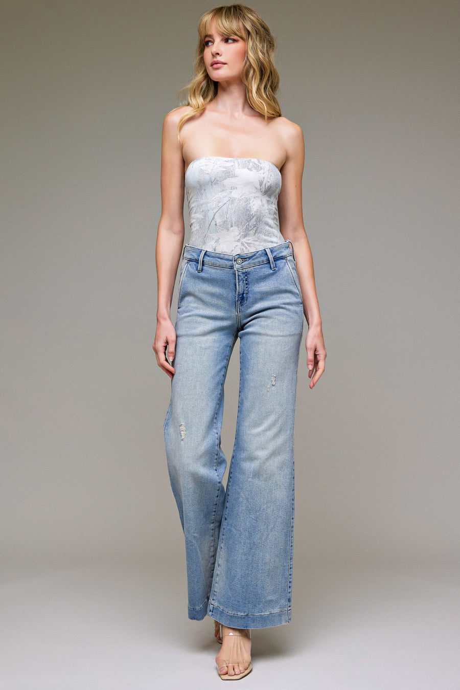 [HAPPI] Light Wash Clean Stretch Low Rise Comfort Flare