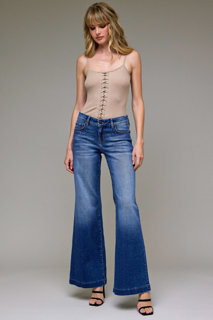 [HAPPI] Medium Dark Stretch Low Rise Comfort Flare