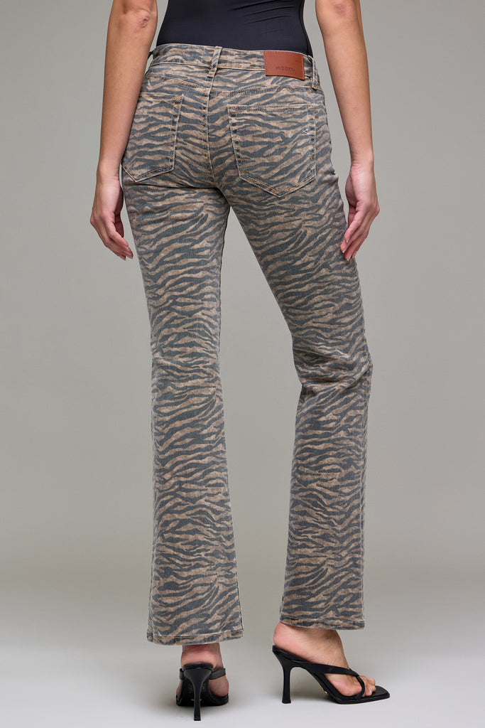 [RYAN] Tiger Print Low Rise 31" Inseam Bootcut