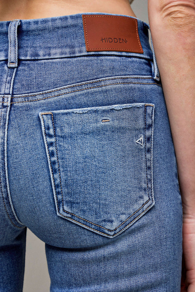 [HAPPI] Medium Wash Stretch Applique Low Rise Flare