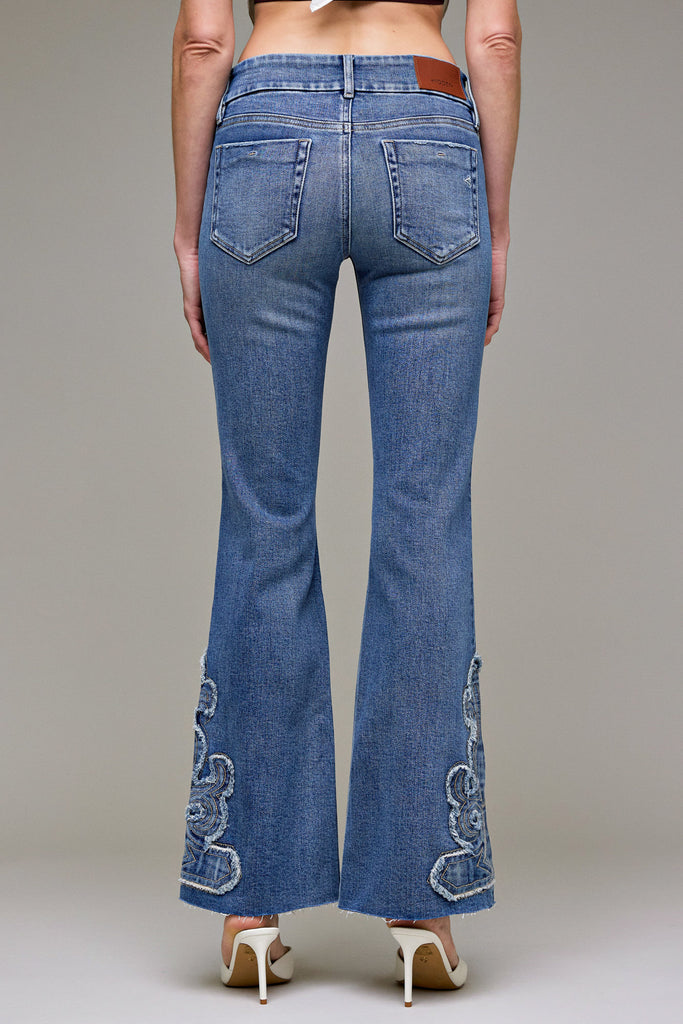 [HAPPI] Medium Wash Stretch Applique Low Rise Flare