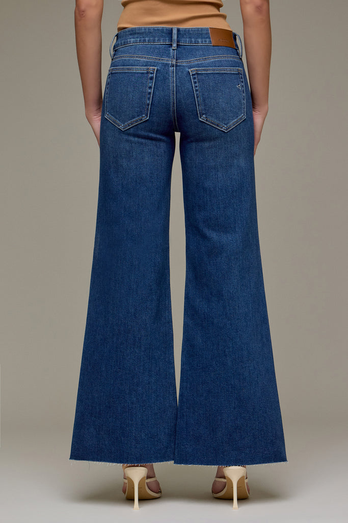 [HAPPI] Dark Vintage Low Rise 33" Inseam Comfort Flare