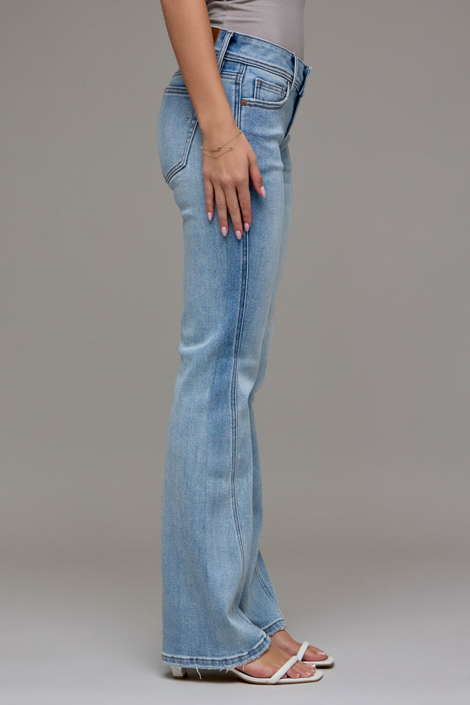 [RYAN] Light Wash Side Seam Low Rise Bootcut