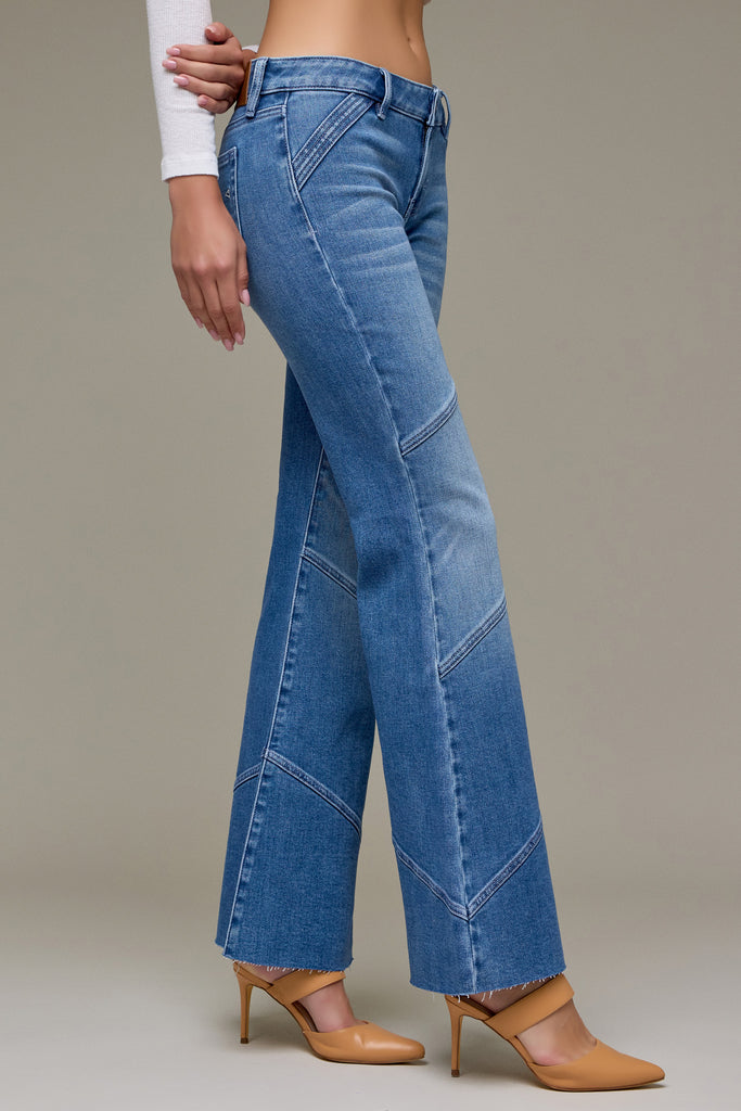 [HAPPI] Medium Dark Low Rise 32" Inseam Fashion Flare