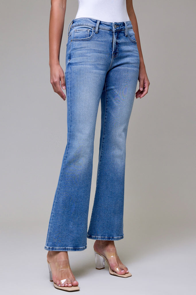 [RYAN] Medium Wash Clean Stretch Mid Rise Bootcut