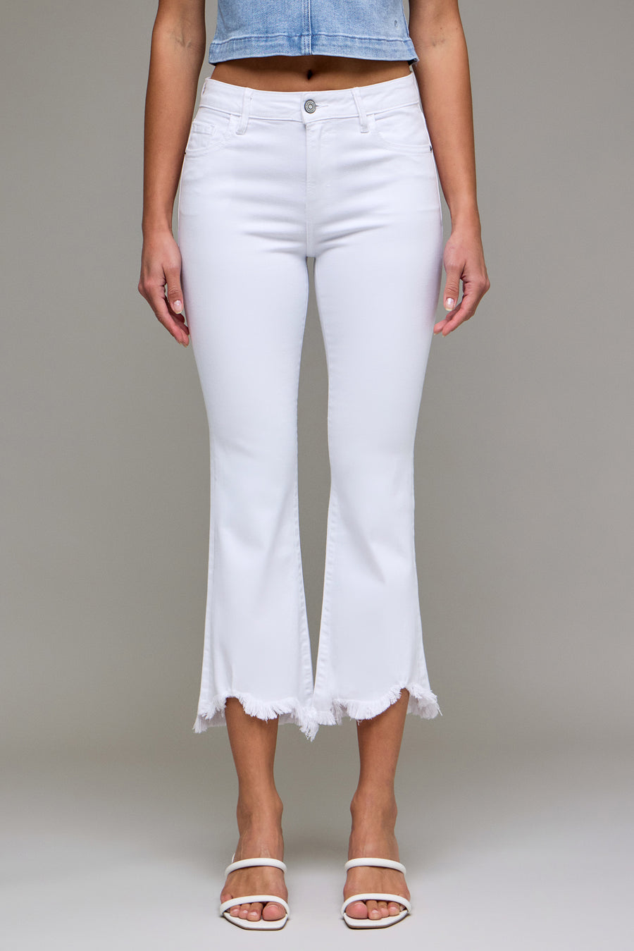 [HAPPI] White Frayed Hem Cropped Flare