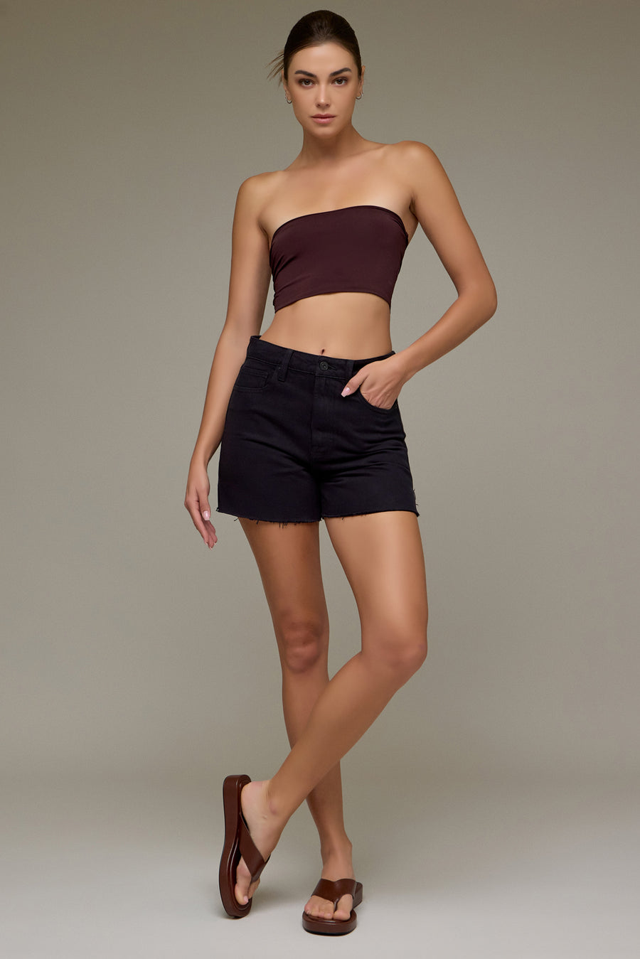 [SOFIE] Black Side Slit Mom Shorts