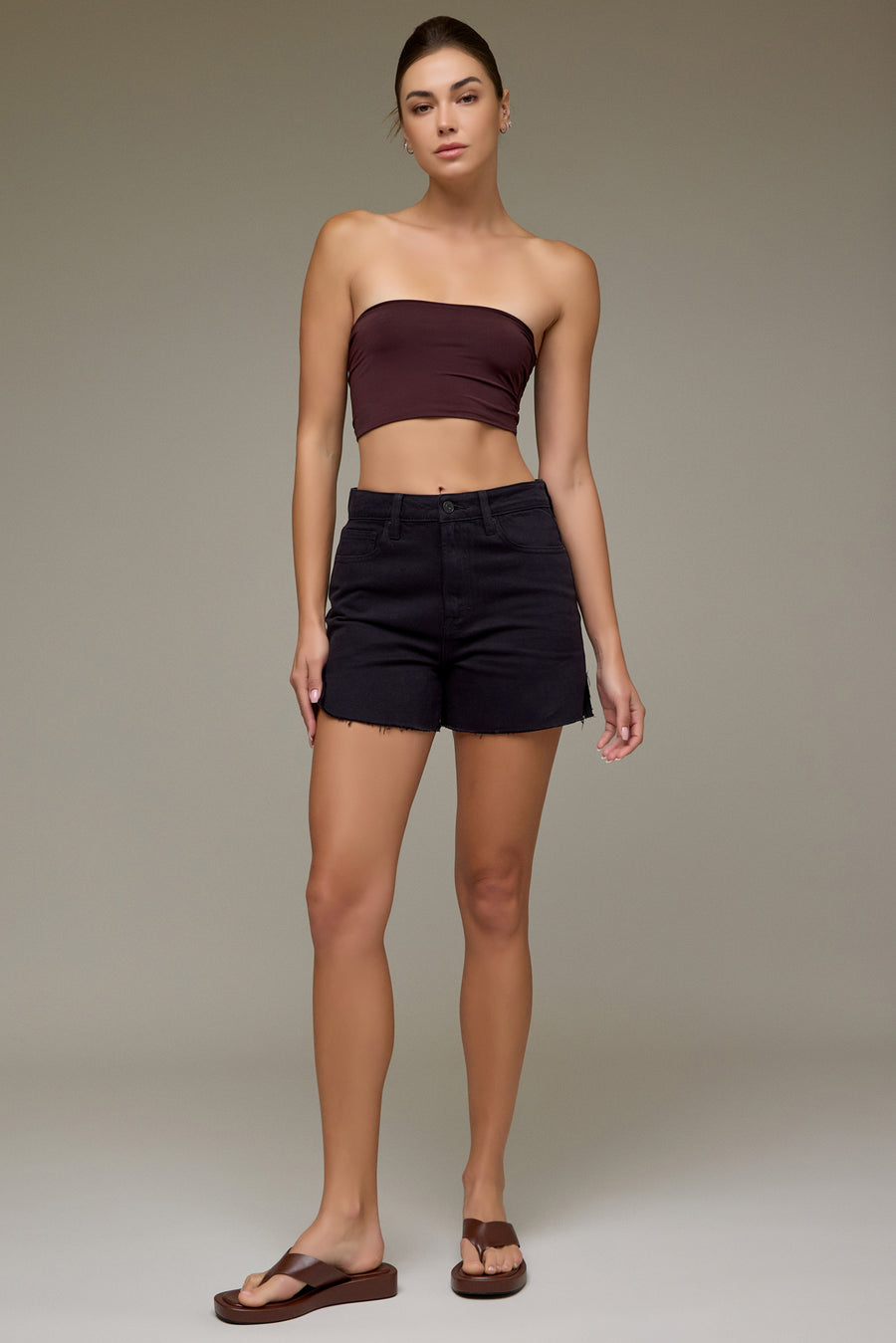 [SOFIE] Black Side Slit Mom Shorts
