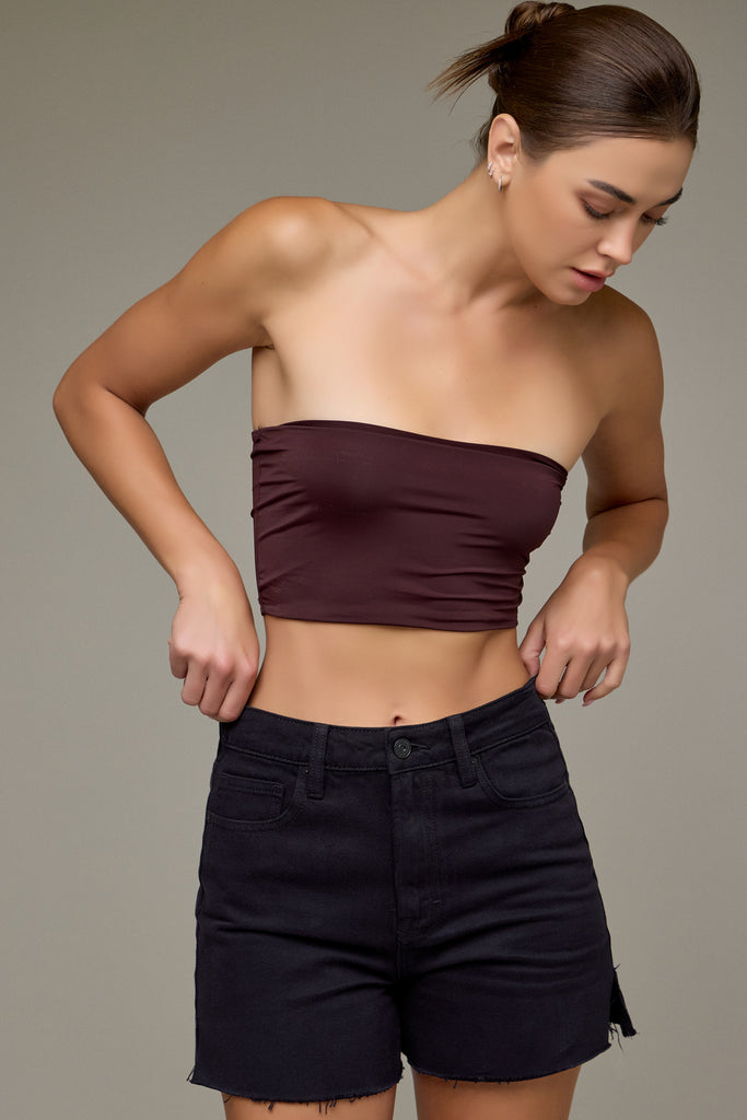 [SOFIE] Black Side Slit Mom Shorts