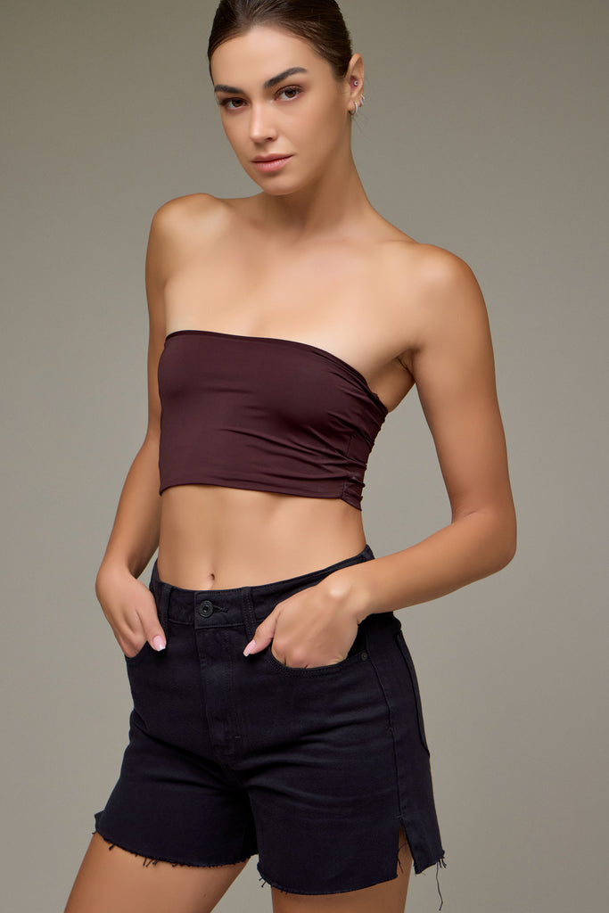 [SOFIE] Black Side Slit Mom Shorts